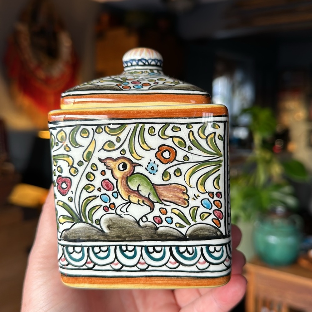 🇵🇹Ceramicas De Coimbra 3.5 wide x 5” H Square hand painted jar/lid Portugal